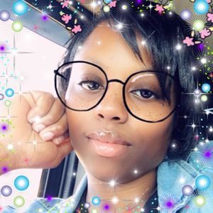 Meet your Posher, Dereka